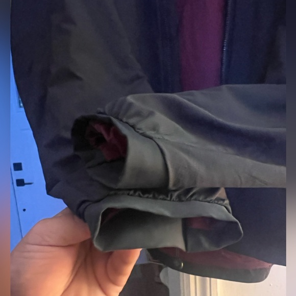 Arc'teryx Atom Insulated Hoodie - Men's - Picture 4 of 5